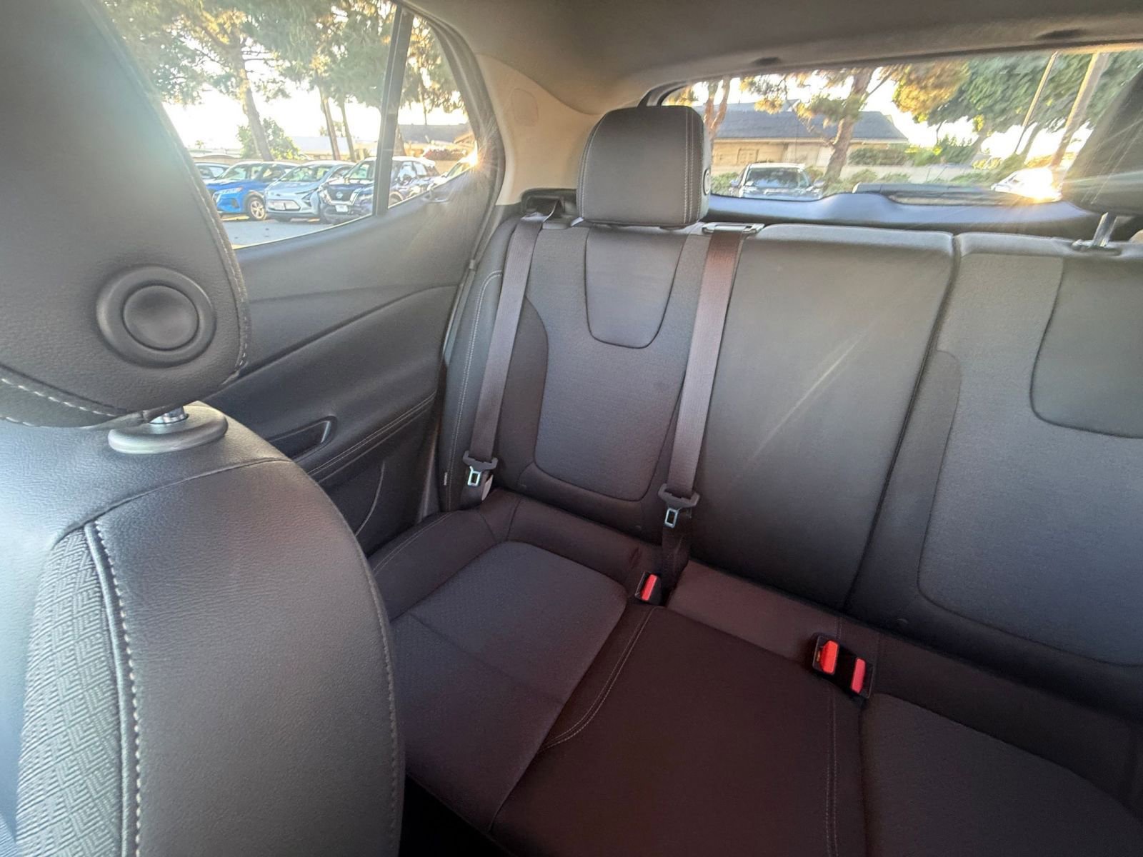 Used 2025 Buick Encore GX Preferred image 35