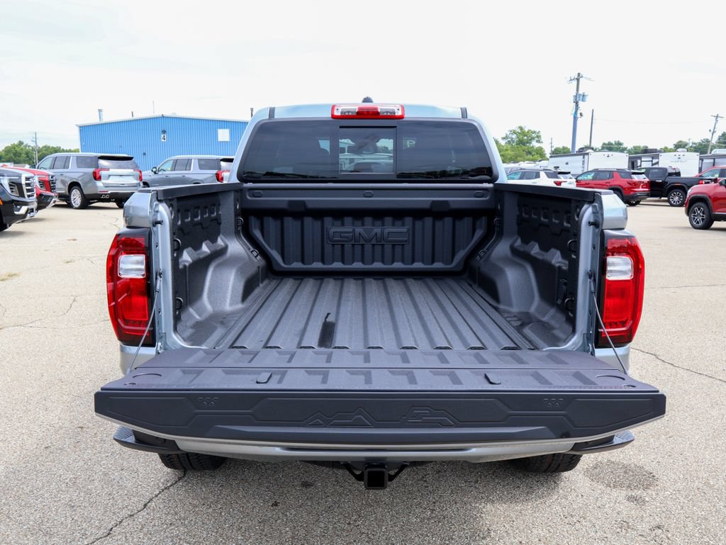 New 2026 GMC Canyon Denali w/ LPO, Black Badging Package AWD/4WD image 5