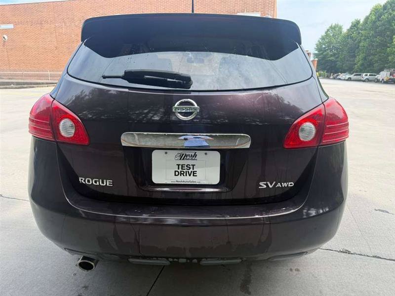 Used 2011 Nissan Rogue SV AWD/4WD image 4