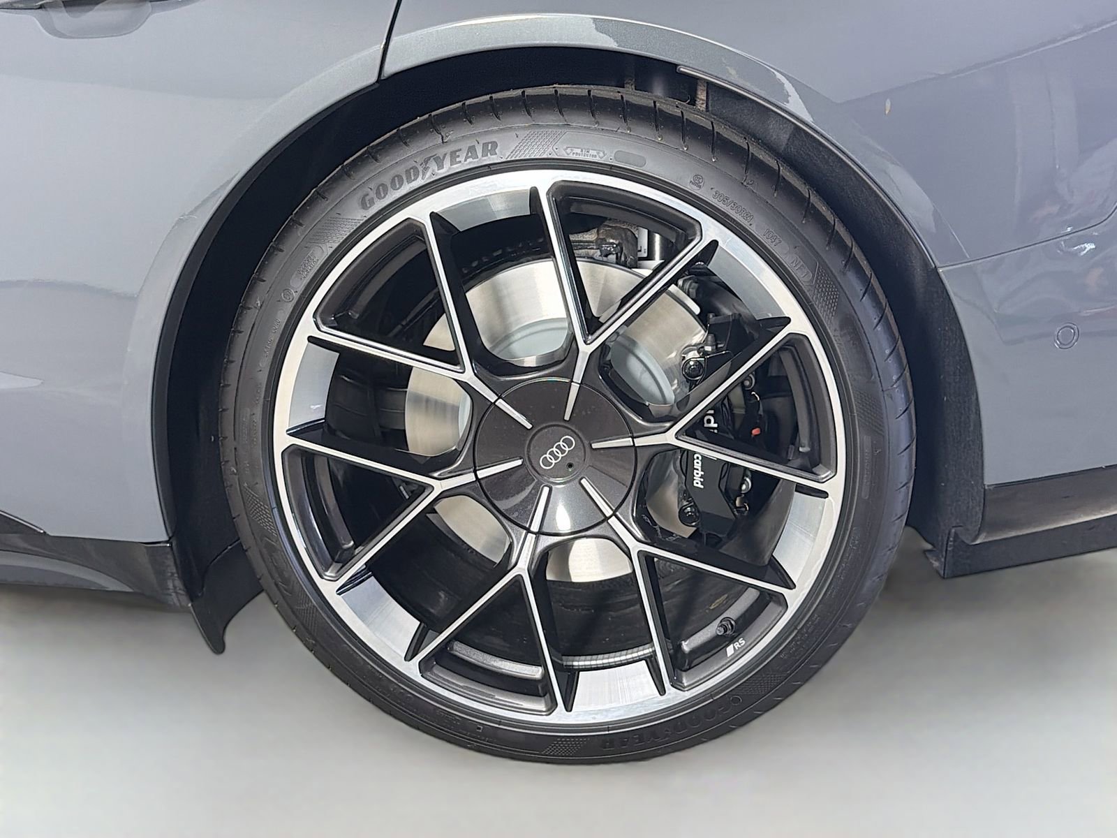 New 2026 Audi RS e-tron GT performance AWD/4WD image 32