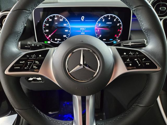 Used 2025 Mercedes-Benz GLC 300 image 30