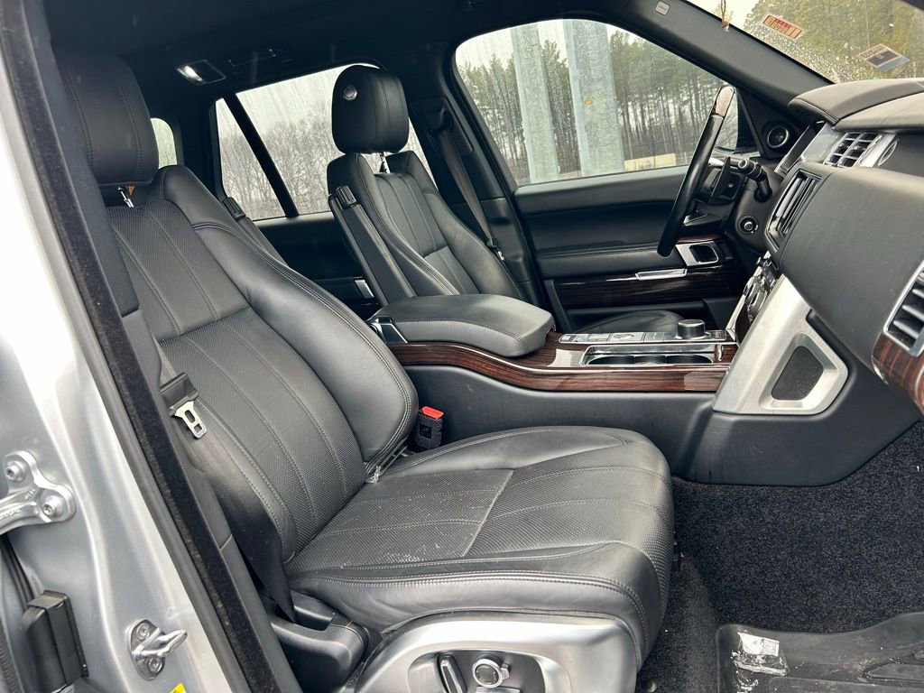 Used 2016 Land Rover Range Rover Supercharged image 11