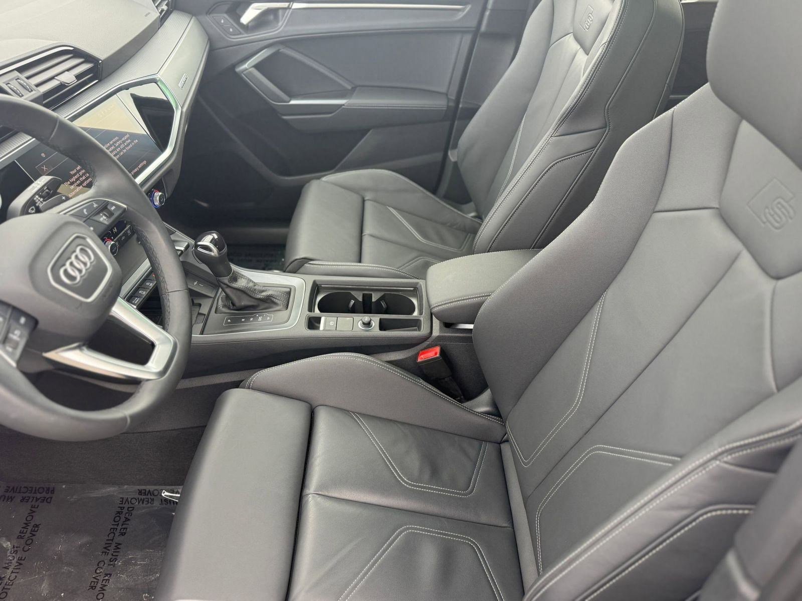 Certified 2025 Audi Q3 2.0T Premium w/ Convenience Package image 25