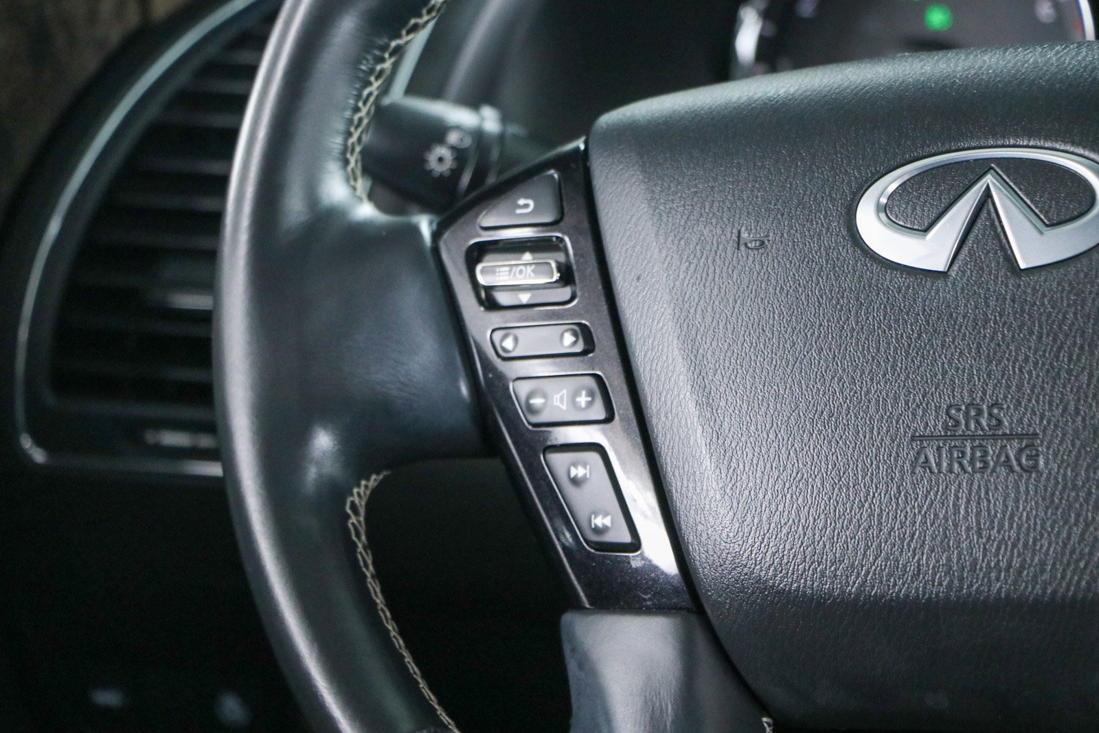 Used 2024 INFINITI QX80 Premium Select w/ All-Season Package image 14