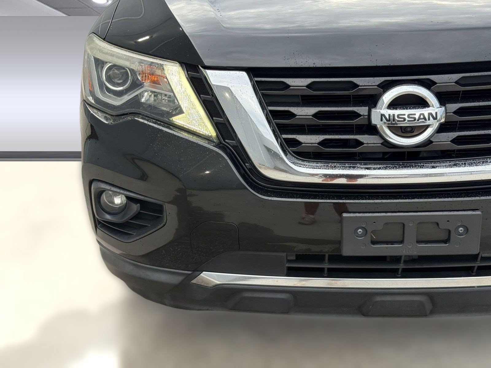 Used 2019 Nissan Pathfinder Platinum w/ Cargo Package FWD image 12