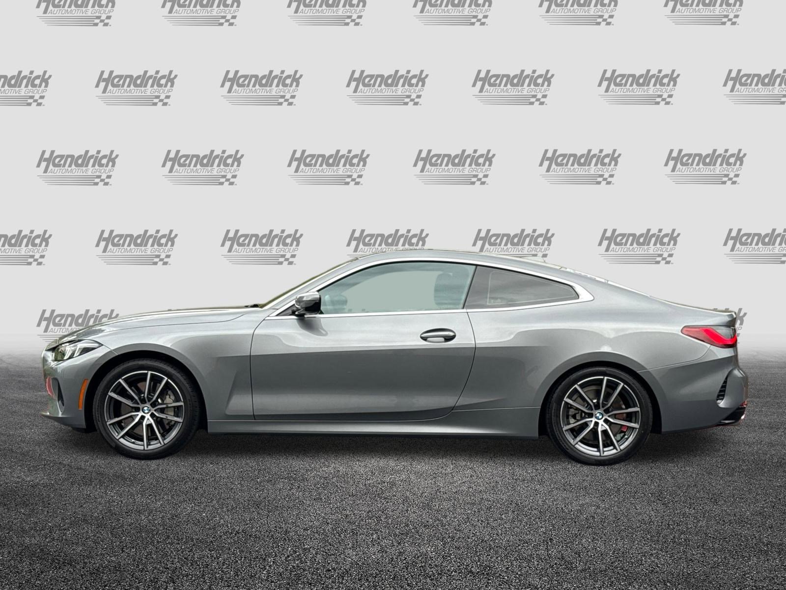 Used 2025 BMW 430i Coupe w/ Premium Package image 8