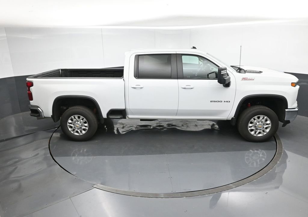 Used 2024 Chevrolet Silverado 2500 LT image 46