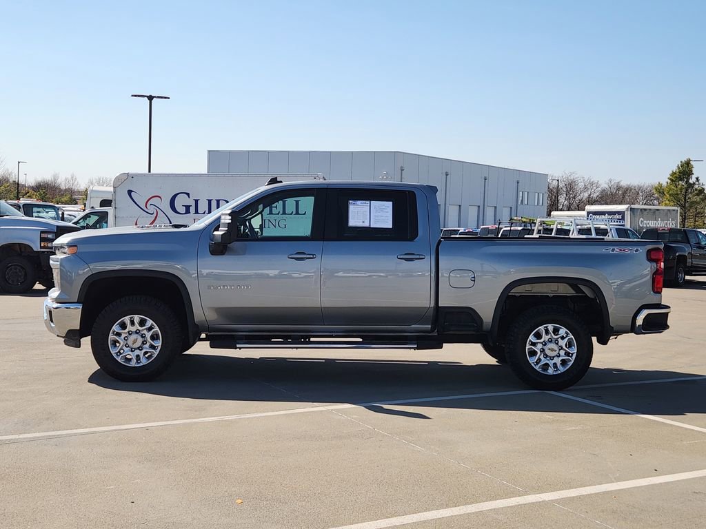 Used 2024 Chevrolet Silverado 3500 LT w/ Convenience Package image 5
