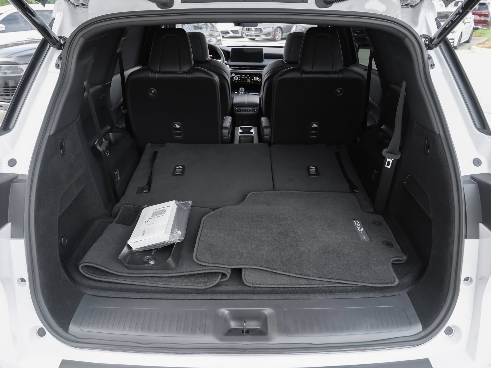 Certified 2026 INFINITI QX60 Sport w/ Dark Cargo Package AWD/4WD image 40