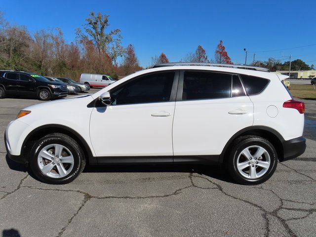 Used 2013 Toyota RAV4 XLE image 4
