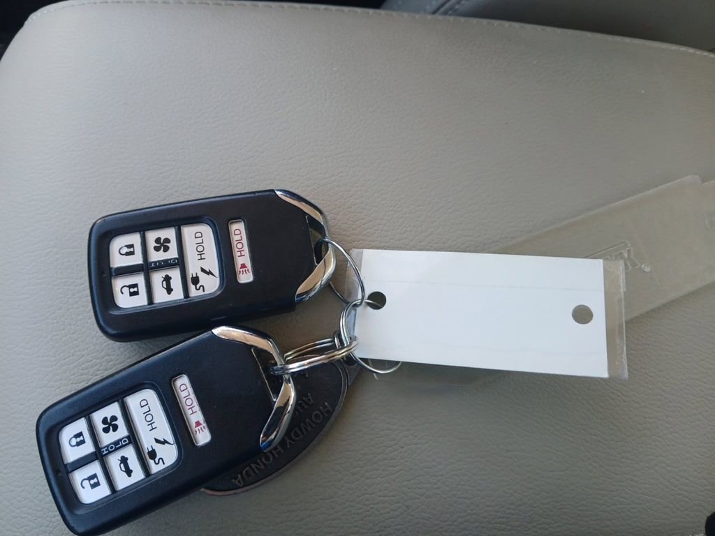 Used 2018 Honda Clarity Touring image 31