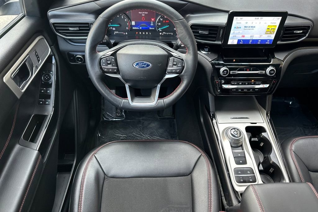 Used 2024 Ford Explorer ST-Line w/ Class IV Trailer Tow Package image 14