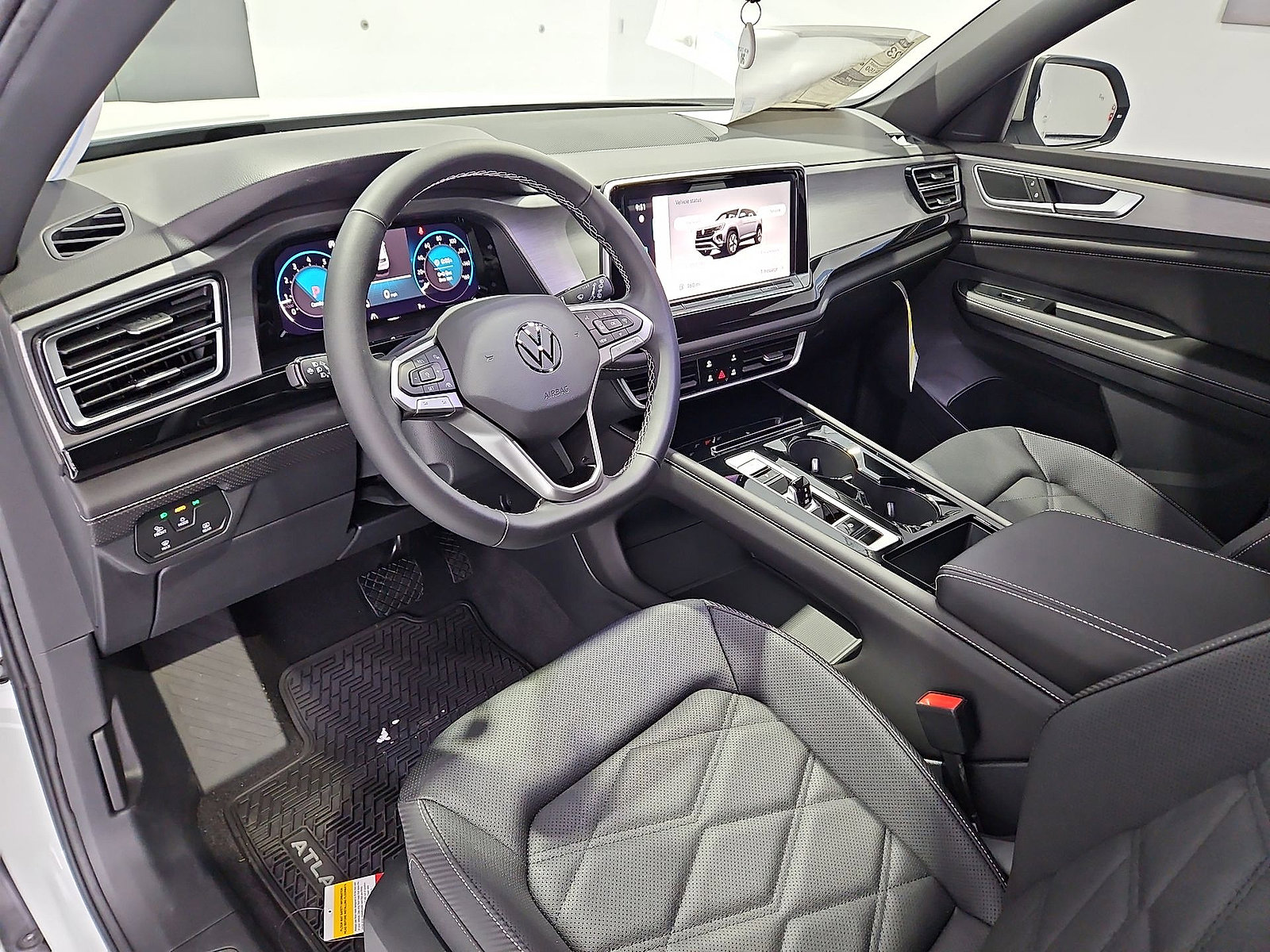 New 2026 Volkswagen Atlas Cross Sport SE FWD image 18