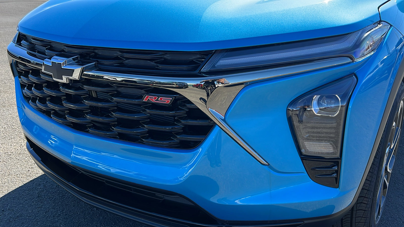 New 2026 Chevrolet Trax RS w/ Sunroof Package image 9