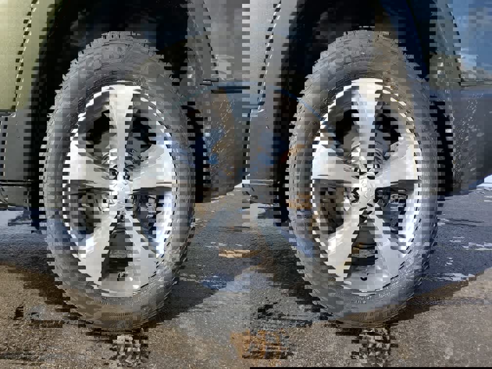 Used 2019 Jeep Cherokee Limited w/ Luxury Group image 9