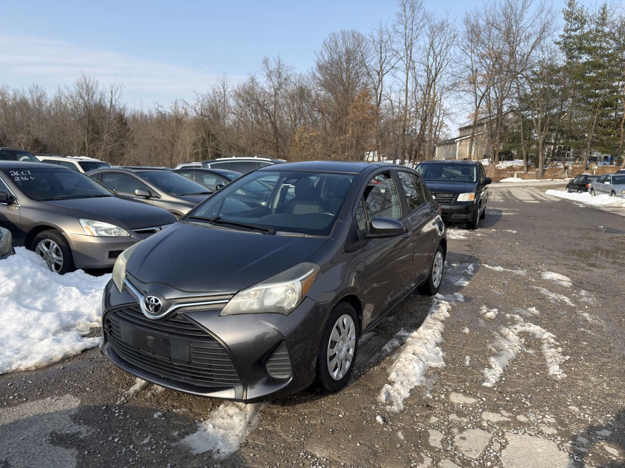 Used 2017 Toyota Yaris L w/ Carpet Mat Package image 2