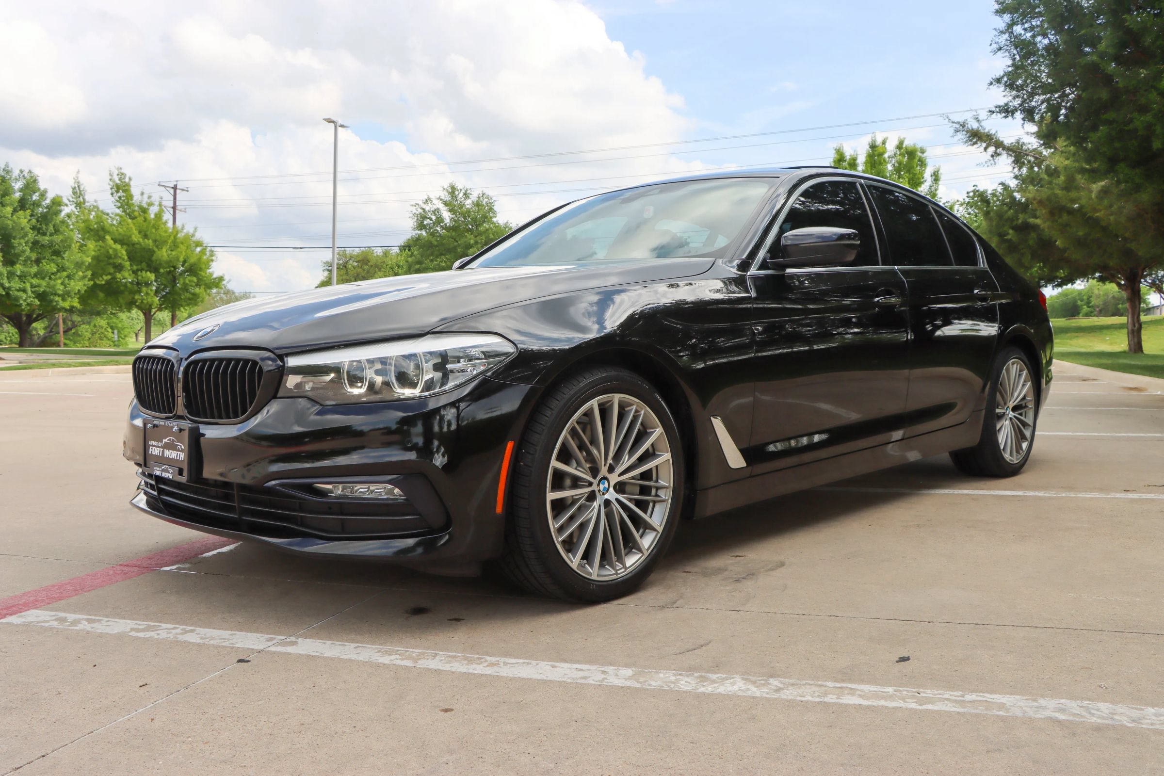 Used 2018 BMW 540i w/ Premium Package RWD image 3