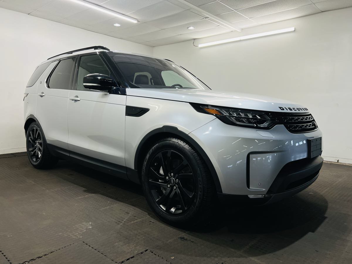 Used 2018 Land Rover Discovery HSE AWD/4WD image 3