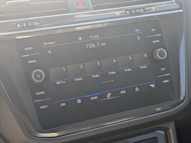 Used 2022 Volkswagen Tiguan SE image 21