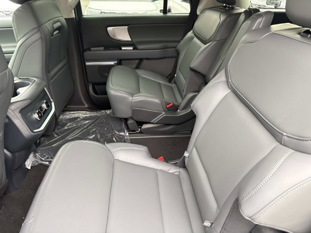 New 2026 Ford Expedition Active RWD image 18