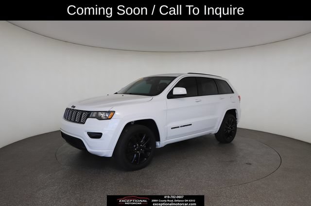 Used 2020 Jeep Grand Cherokee Altitude AWD/4WD image 3