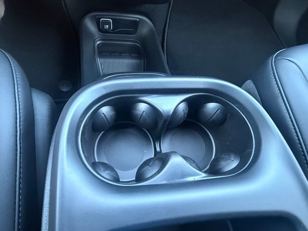 New 2026 Chrysler Pacifica Select image 16