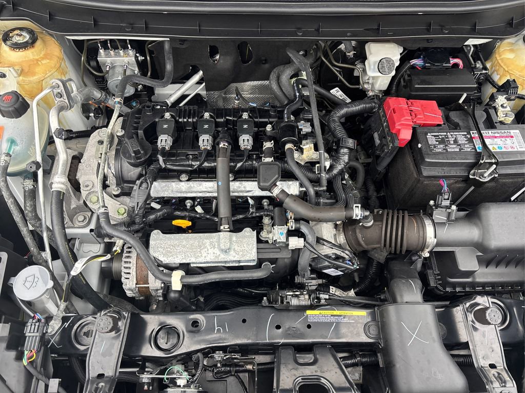 Used 2024 Nissan Kicks SR image 13