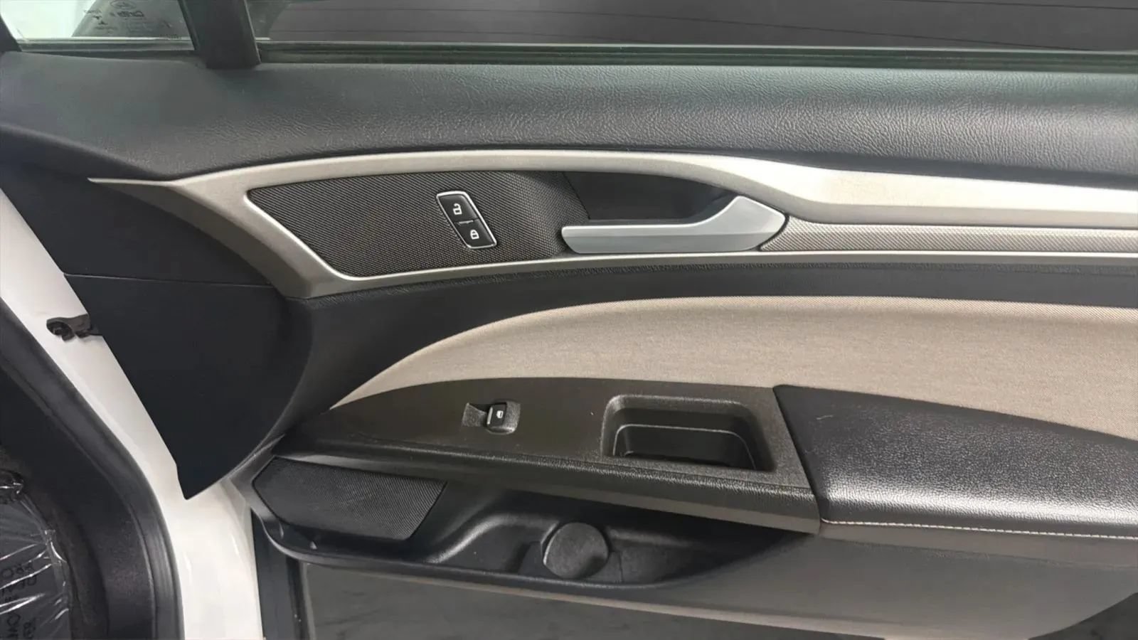 Used 2020 Ford Fusion S FWD image 17
