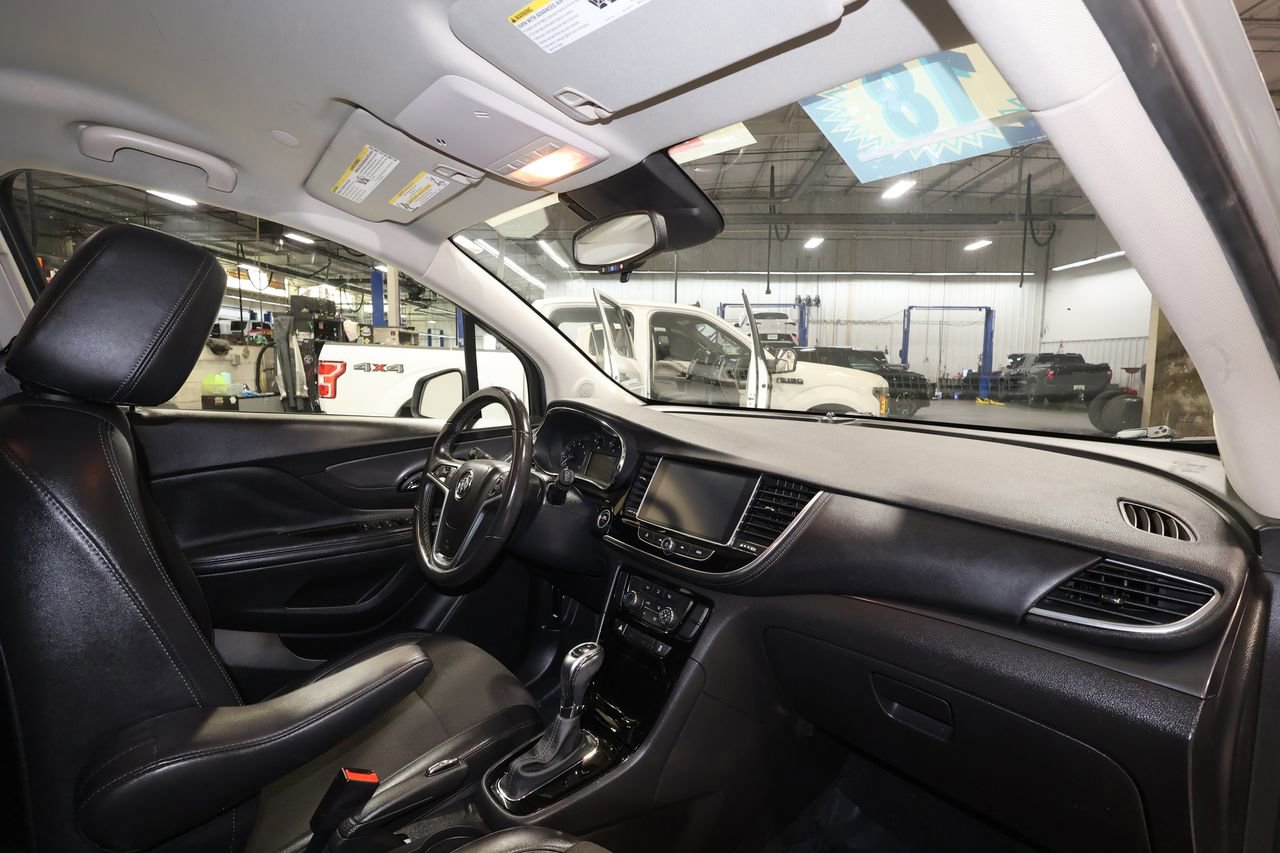 Used 2018 Buick Encore Preferred image 18