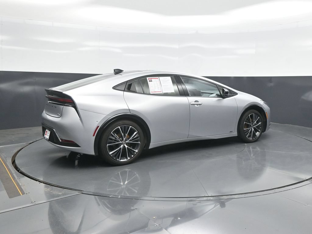 Used 2025 Toyota Prius Limited w/ Limited Premium Package AWD/4WD image 7