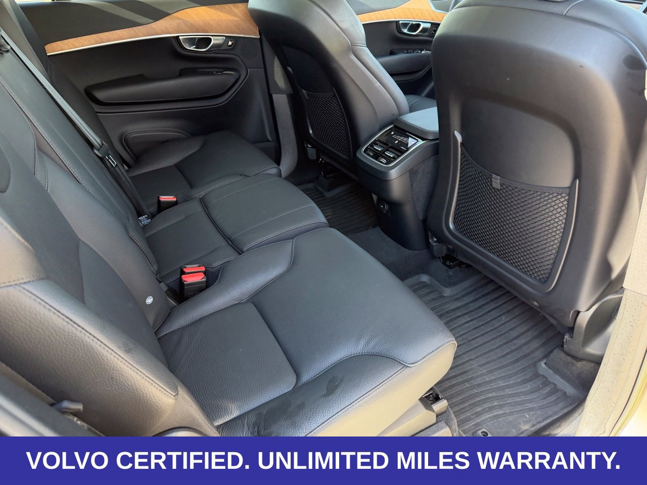 Certified 2023 Volvo XC90 B6 Plus w/ Protection Package Premier AWD/4WD image 39