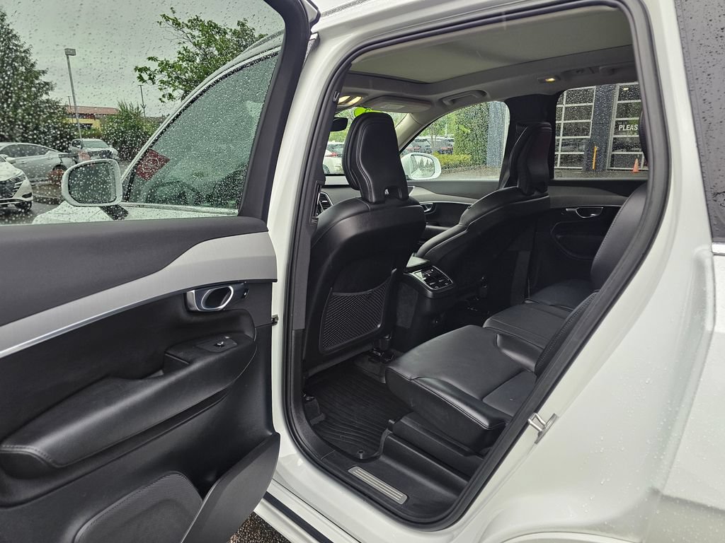 Used 2023 Volvo XC90 B5 Core w/ Protection Package Premier AWD/4WD image 12