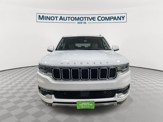 Certified 2022 Jeep Wagoneer Series III AWD/4WD image 3