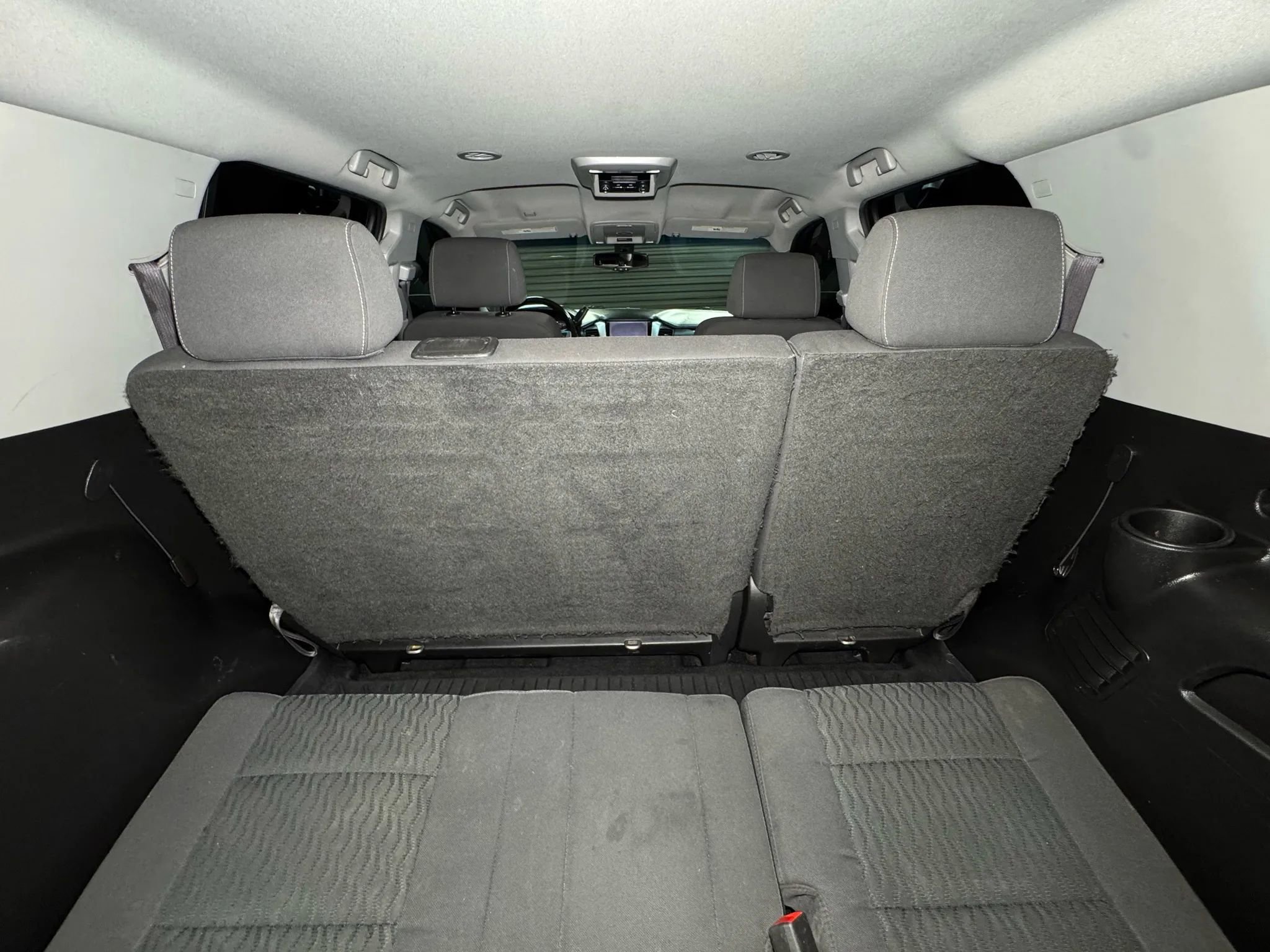 Used 2016 GMC Yukon SLE w/ HD Trailering Package image 19