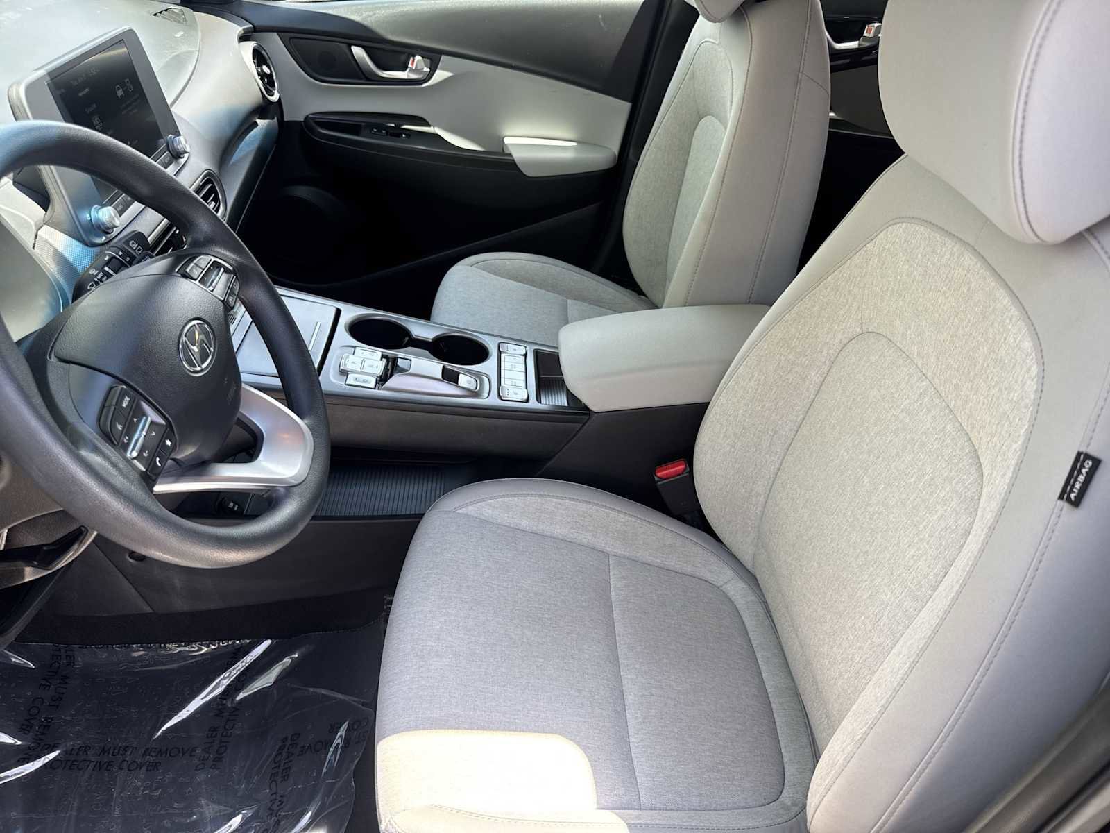 Used 2023 Hyundai Kona SE FWD image 15
