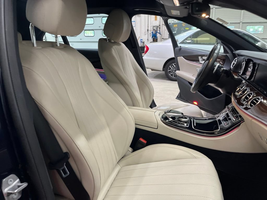 Used 2018 Mercedes-Benz E 300 4MATIC image 33