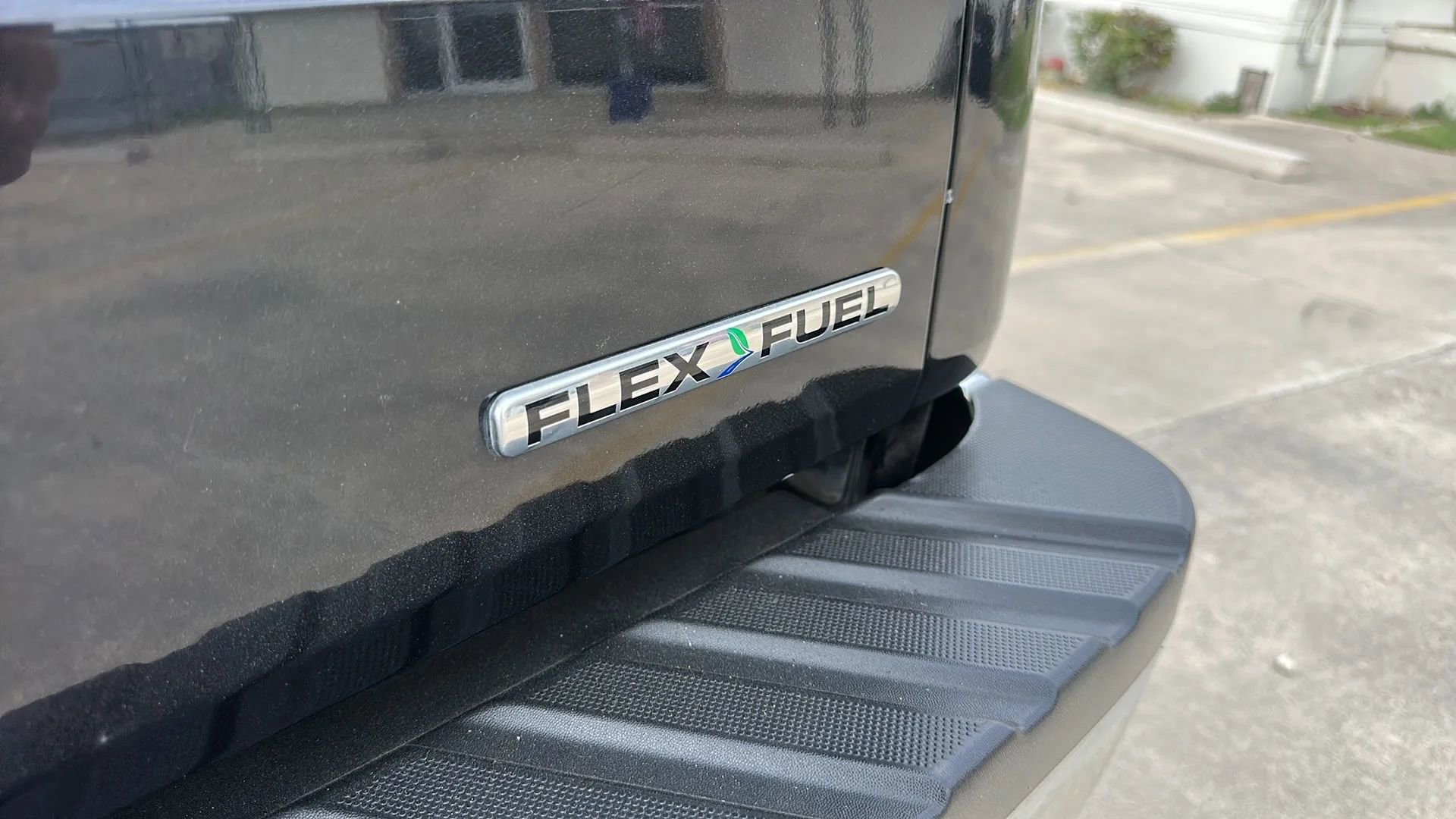 Used 2014 Ford F150 Lariat w/ Equipment Group 502A Luxury image 13