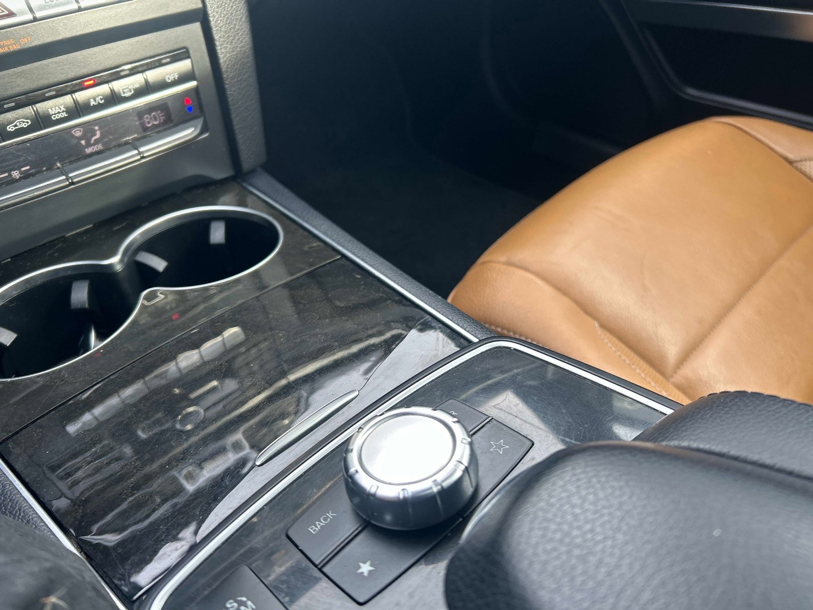 Used 2015 Mercedes-Benz E 400 4MATIC Coupe image 31