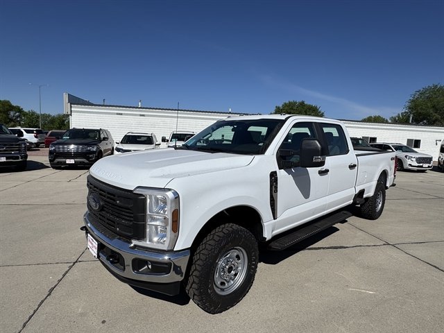 New 2026 Ford F350 XL w/ XL Off-Road Package AWD/4WD image 8