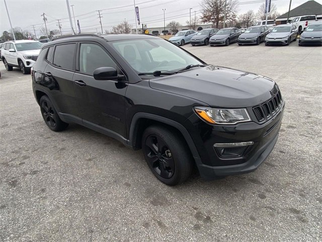 Used 2019 Jeep Compass Altitude image 1