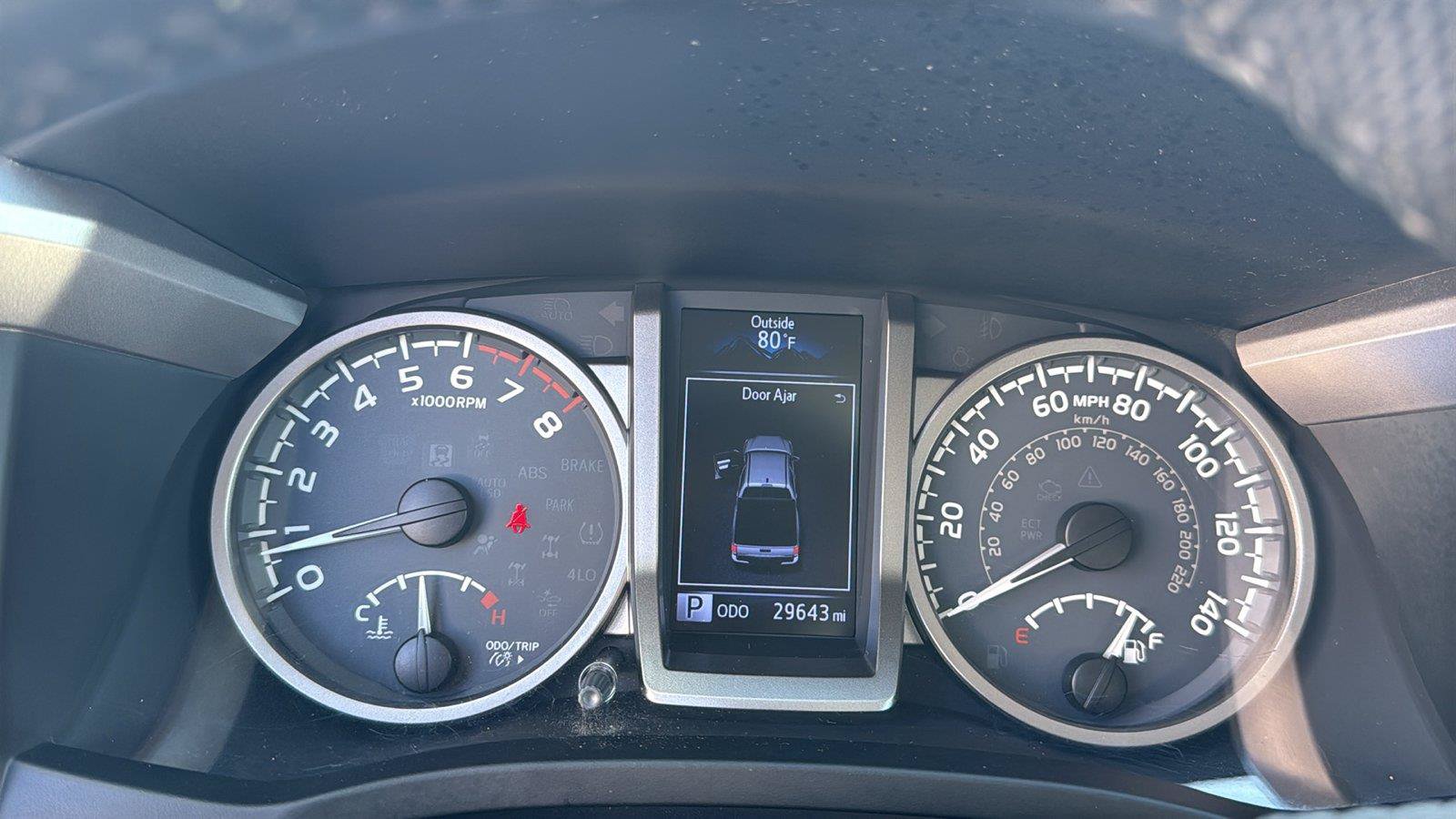 Used 2019 Toyota Tacoma SR5 AWD/4WD image 18