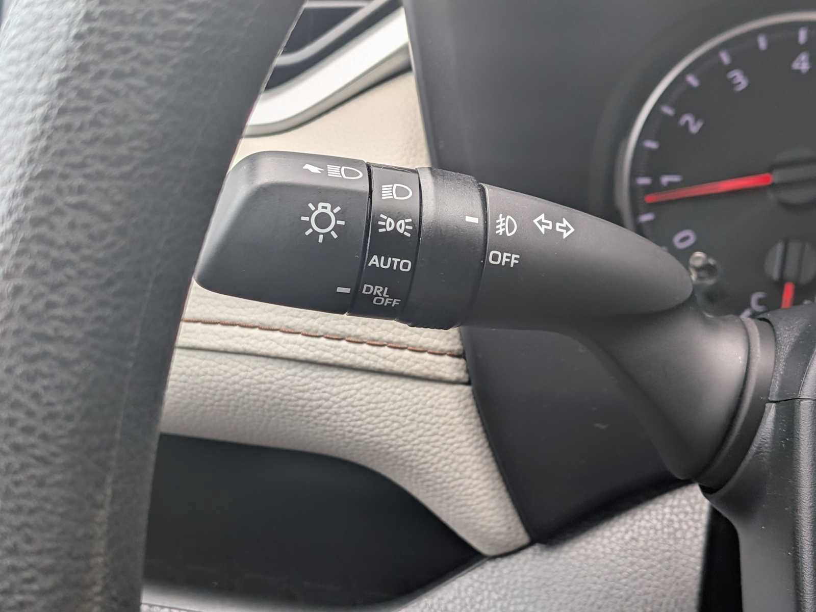 Used 2021 Toyota RAV4 XLE FWD image 26