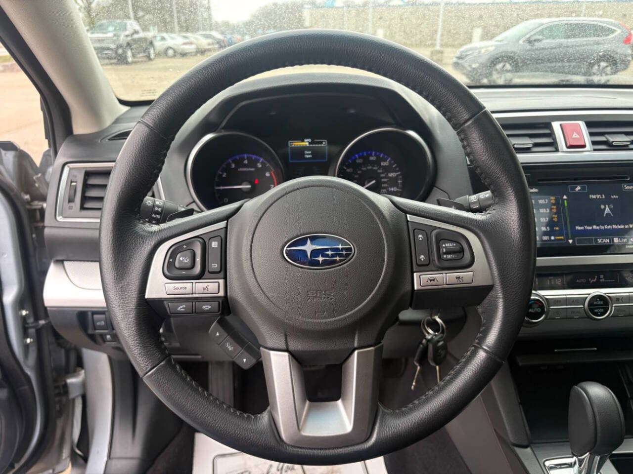 Used 2017 Subaru Outback 2.5i Premium image 11