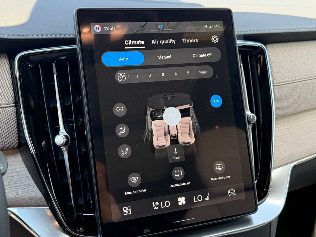New 2026 Volvo XC90 T8 Plus AWD/4WD image 26