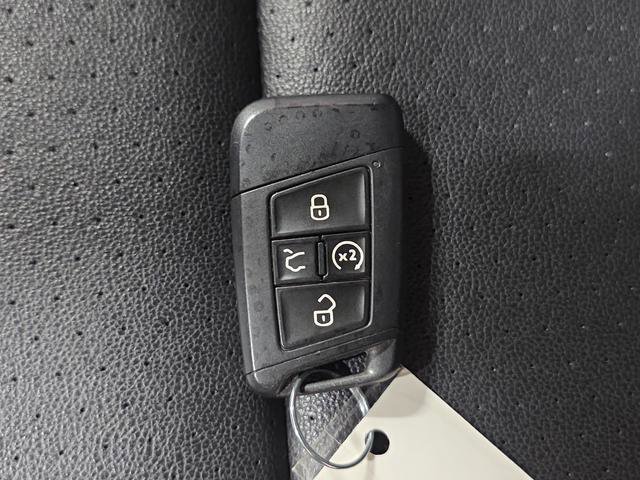 Used 2018 Volkswagen Atlas SE image 28