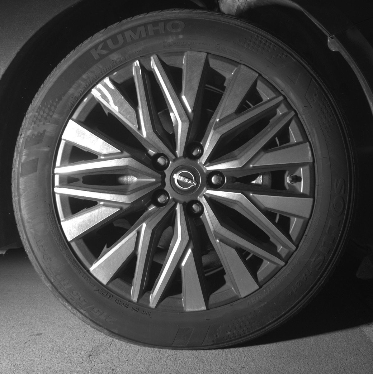 Used 2025 Nissan Altima 2.5 SV image 13