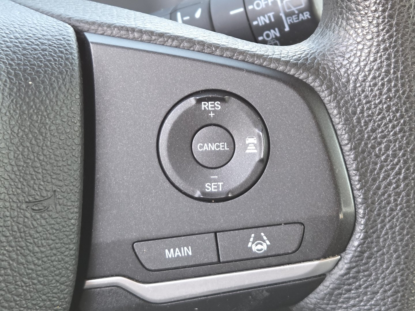 Used 2019 Honda Pilot LX image 5