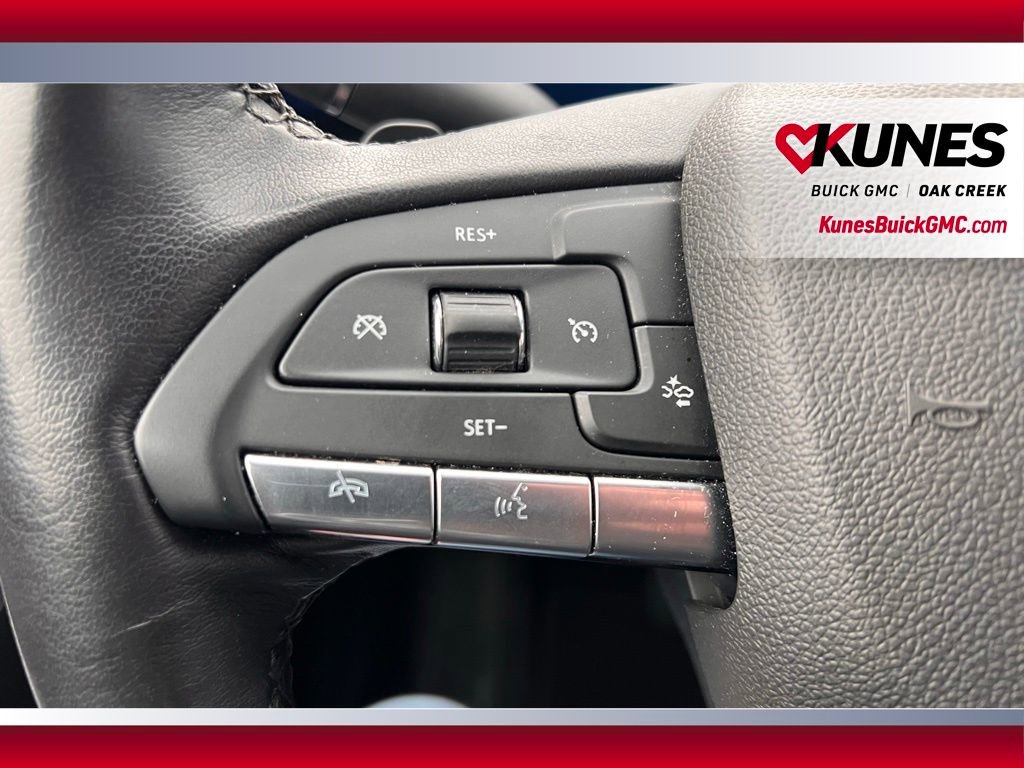 Used 2025 Cadillac XT4 Premium Luxury image 15