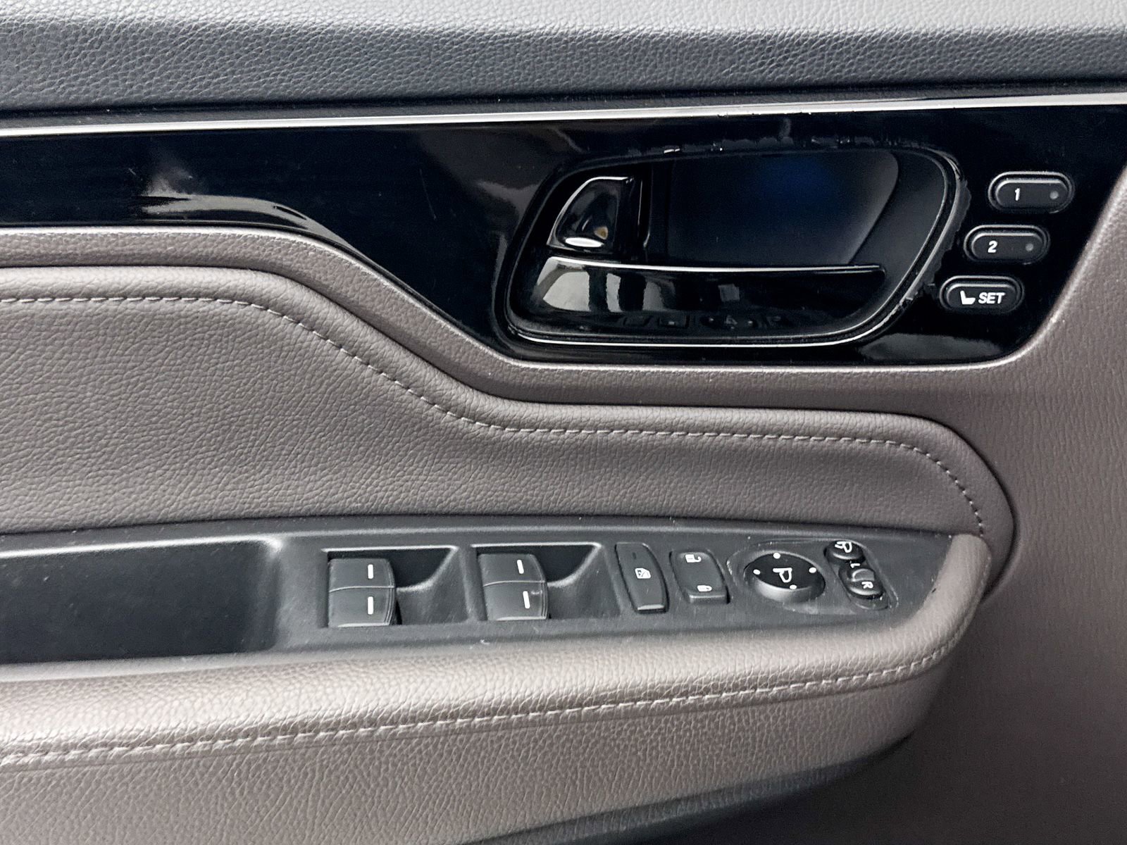 Used 2018 Honda Odyssey Elite image 27