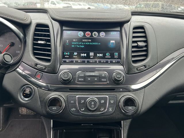 Used 2017 Chevrolet Impala Premier w/ Enhanced Convenience Package image 21